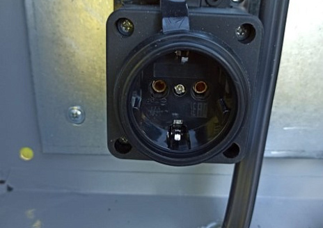  Место для автодома в кемпинге 