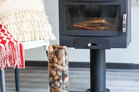 База отдыха А у реки рис.32