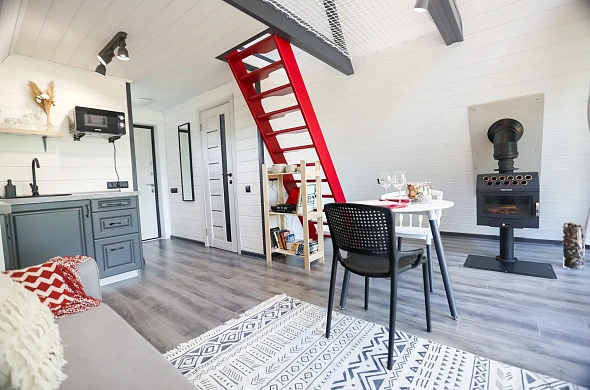 База отдыха А у реки рис.2