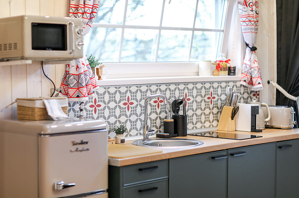 База отдыха А у реки рис.19