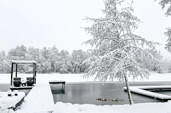 База отдыха А у реки рис.48